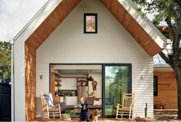 Luxury Farmhouse vs Villa